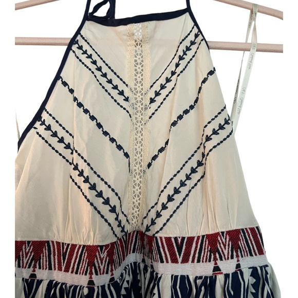 Chelsea and Violet Maxi Dress - Picture 4 of 4